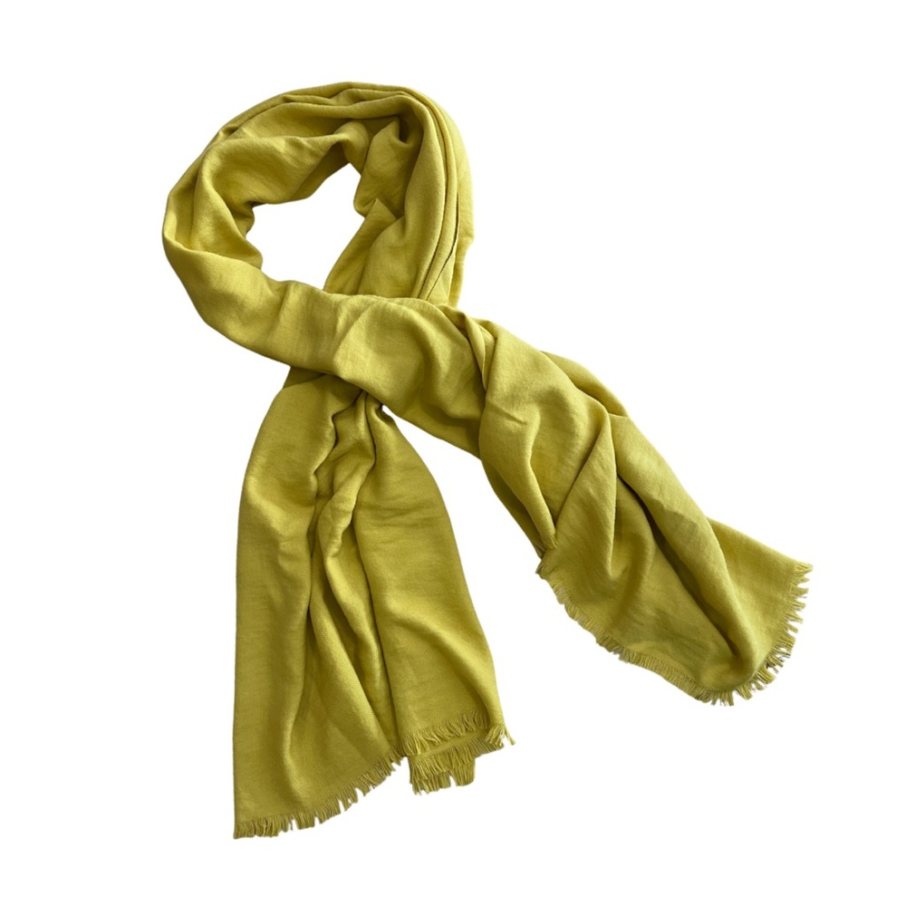 Scarf or Wrap 🧣 - Picture 3 of 6